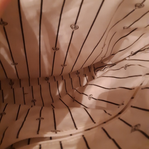 Brighton *FINAL PRICE DROP* - Picture 2 of 3